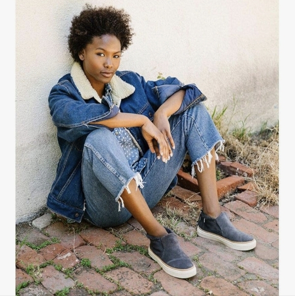 TOMS Women's Paxton Sneaker Boot Size 8.5 Fur Lined Shoe Gray Suede Cozy - Picture 14 of 16